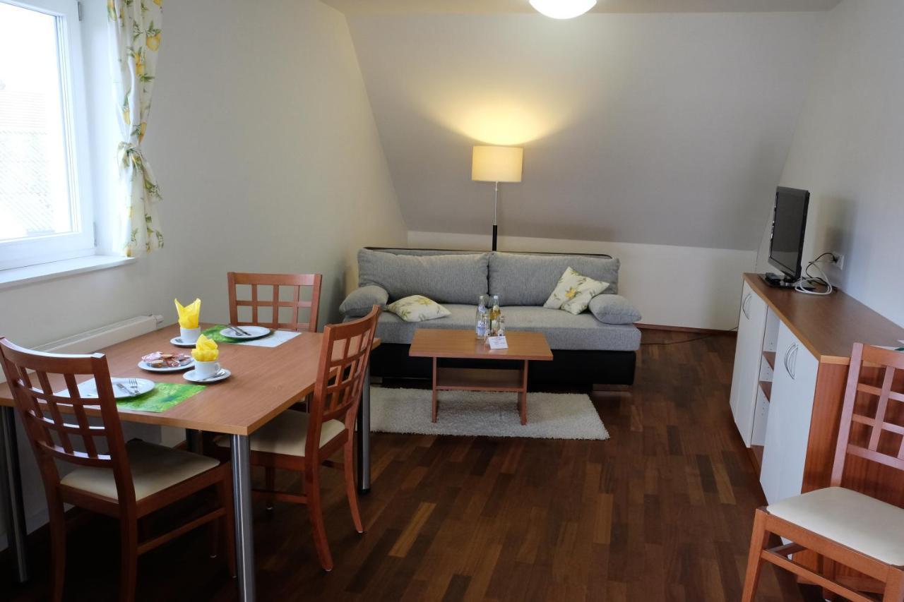 Jungingers Aparthotel Holzheim  Eksteriør bilde
