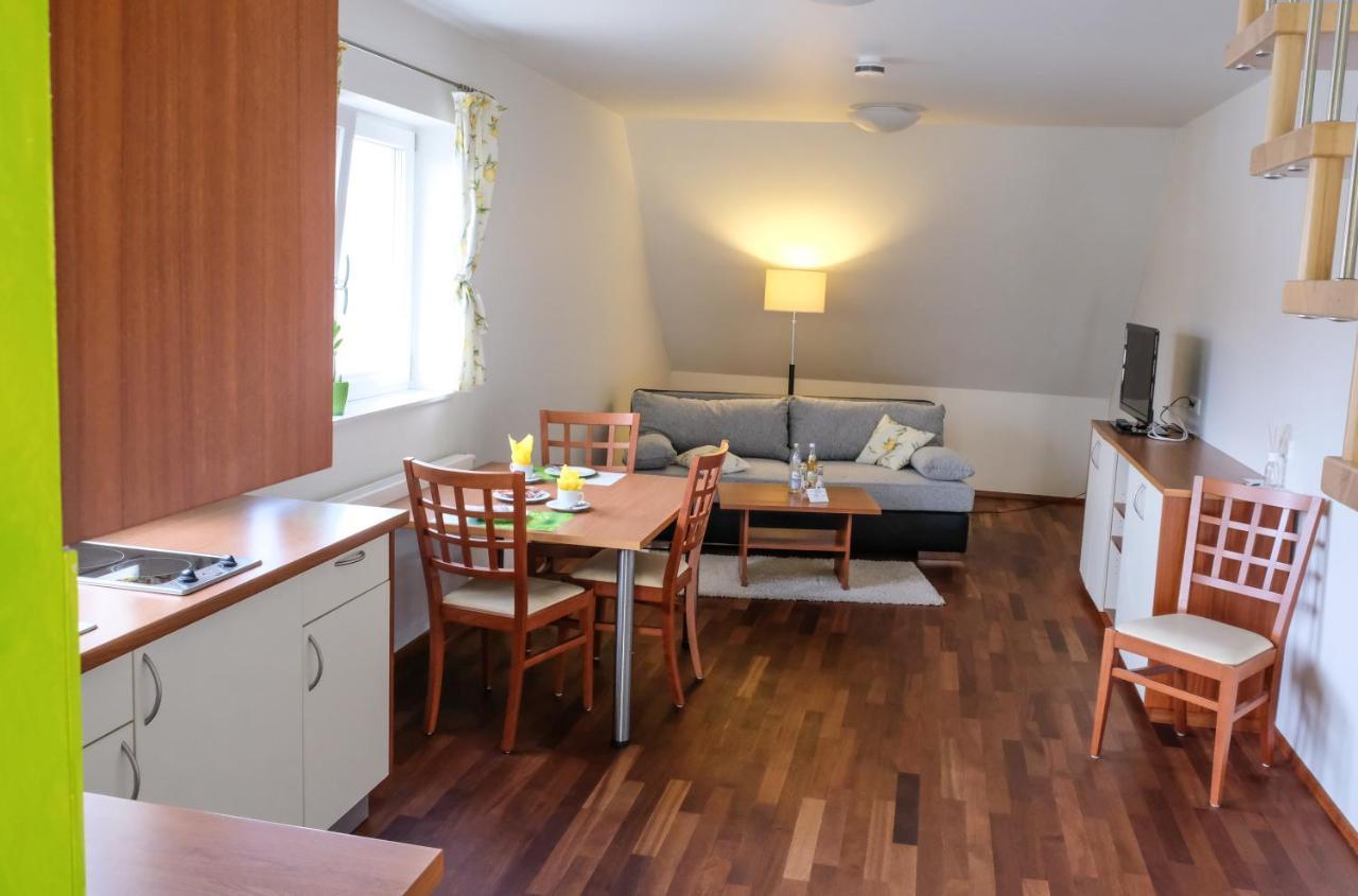 Jungingers Aparthotel Holzheim  Eksteriør bilde